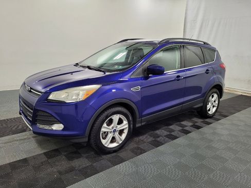 Used 2014 Ford Escape SE w/ Equipment Group 201A AWD/4WD image 2