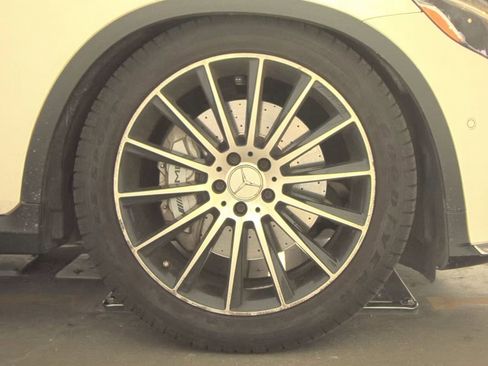 Used 2018 Mercedes-Benz GLC 43 AMG 4MATIC image 14