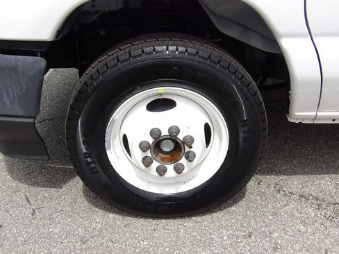 Used 2023 Ford E-350 and Econoline 350 Super Duty w/ Driver's Safety Package RWD image 44