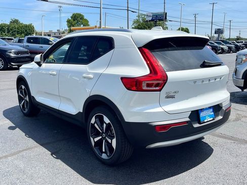 Used 2021 Volvo XC40 T5 Momentum AWD/4WD image 7
