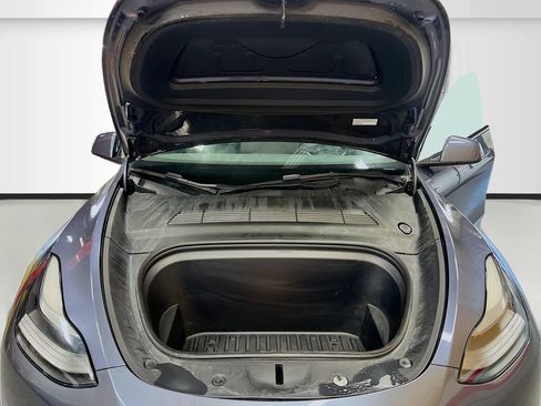 Used 2023 Tesla Model Y Performance AWD/4WD image 31