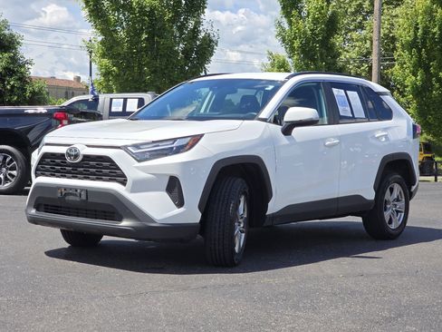 Used 2024 Toyota RAV4 XLE FWD image 16