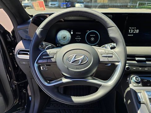 Used 2024 Hyundai Palisade Calligraphy AWD/4WD image 18