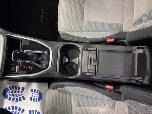Used 2023 Subaru Outback Premium image 30