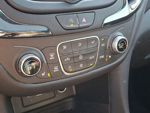 Used 2024 Chevrolet Equinox RS AWD/4WD image 15