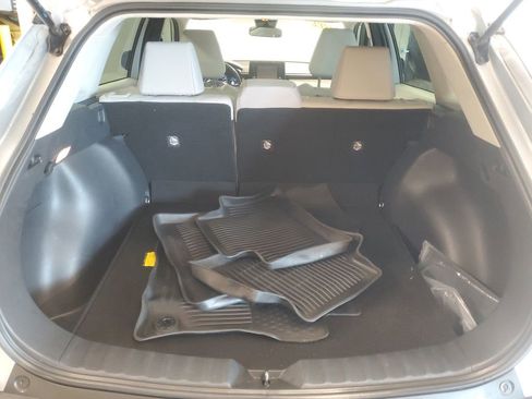 Certified 2022 Toyota Corolla Cross L AWD/4WD image 8