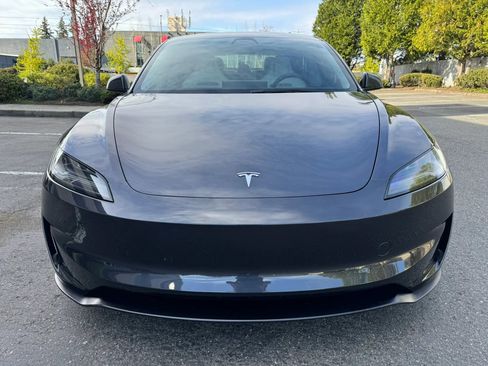 Used 2024 Tesla Model 3 Performance image 3