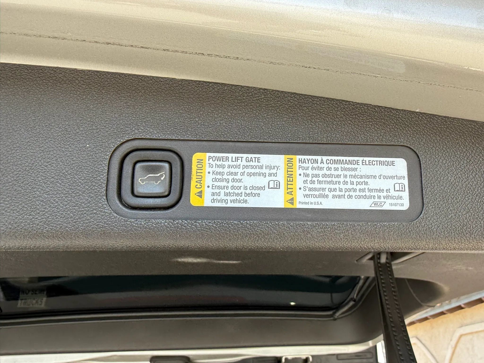 Used 2007 GMC Yukon SLT w/ SLT Preferred Equipment Group RWD image 8