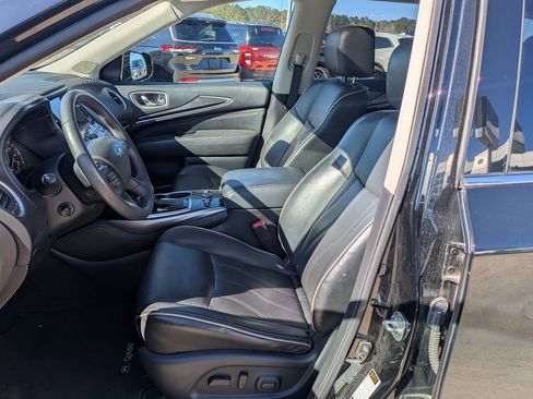 Used 2019 INFINITI QX60 Luxe w/ Essential Package image 4