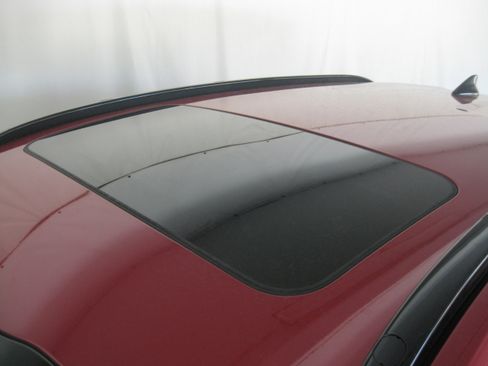 Used 2023 Kia Niro EX Touring image 21