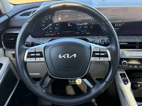 Used 2025 Kia Telluride SX image 26