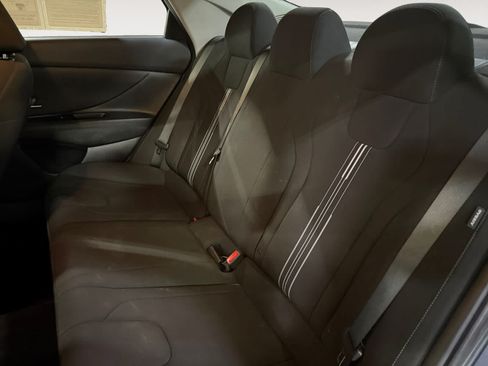 Used 2024 Hyundai Elantra SEL FWD image 20