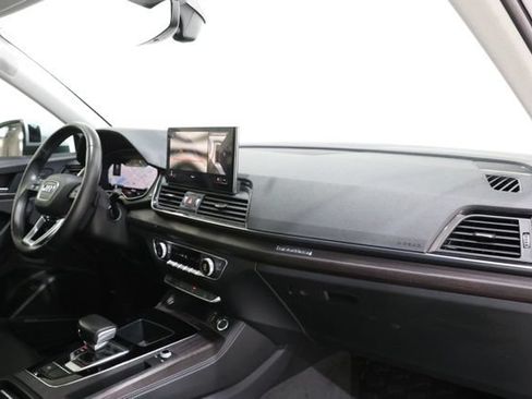 Used 2022 Audi Q5 2.0T Premium Plus w/ Premium Plus Package AWD/4WD image 18