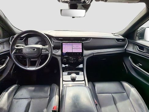 Used 2021 Jeep Grand Cherokee L Overland w/ Luxury Tech Group IV image 18