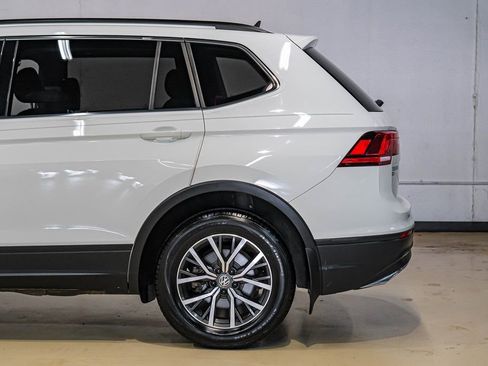 Used 2019 Volkswagen Tiguan SE image 17