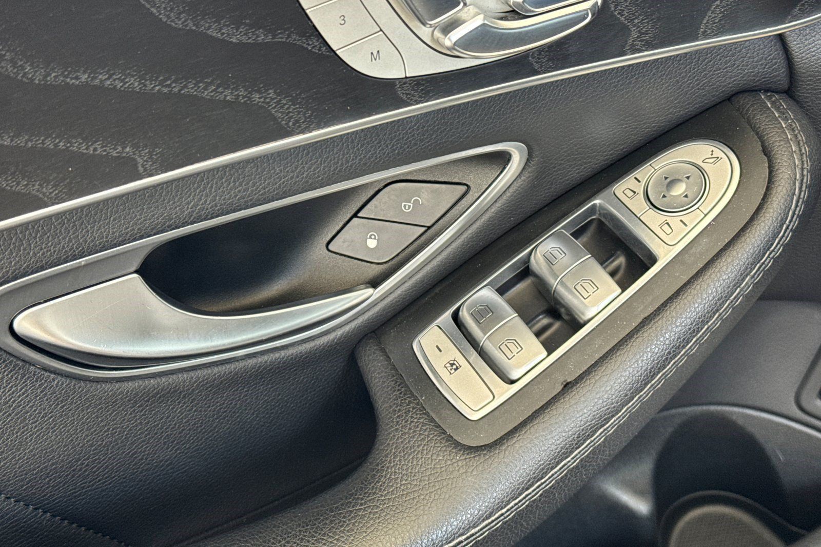 Used 2016 Mercedes-Benz C 300 Sedan image 14