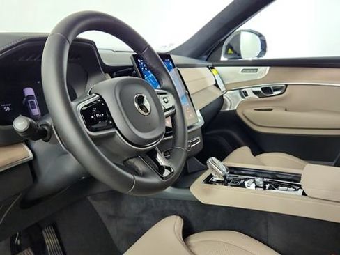 New 2026 Volvo XC90 T8 Ultra w/ Lounge Package AWD/4WD image 12