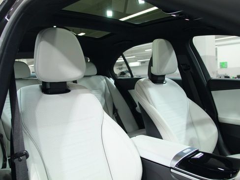 Used 2024 Mercedes-Benz C 300 4MATIC Sedan image 23