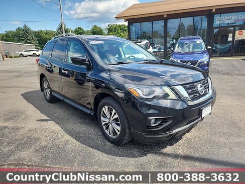 Used 2019 Nissan Pathfinder S AWD/4WD image 1