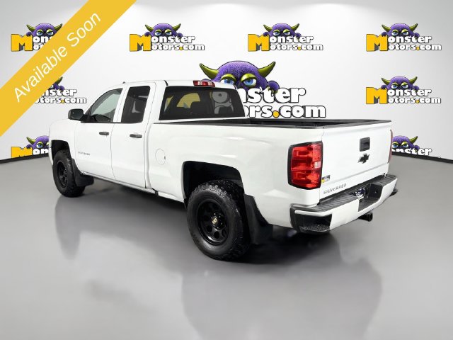 Used 2018 Chevrolet Silverado 1500 Custom w/ Custom Convenience Package AWD/4WD image 7
