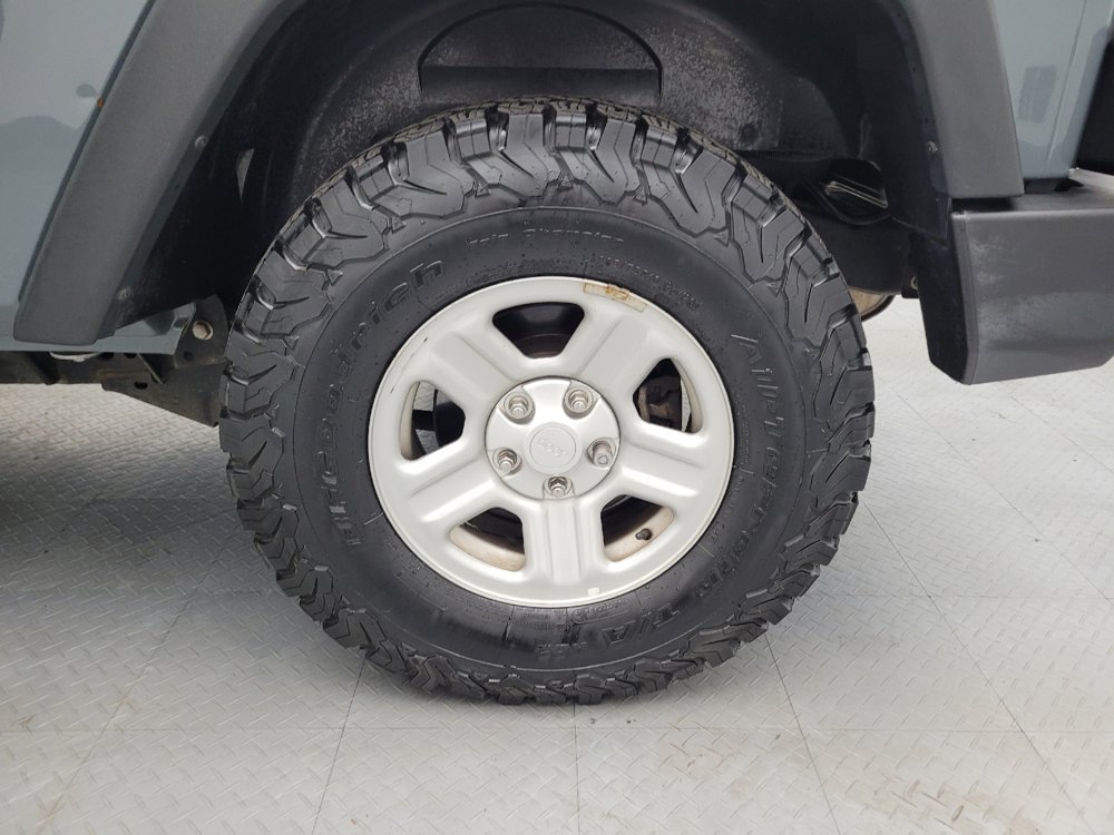 Used 2015 Jeep Wrangler Sport AWD/4WD image 31
