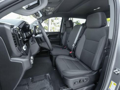 Used 2024 GMC Sierra 1500 Elevation image 7