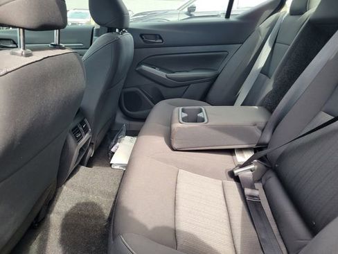 New 2026 Nissan Altima 2.5 SV w/ SV Special Edition Package AWD/4WD image 32