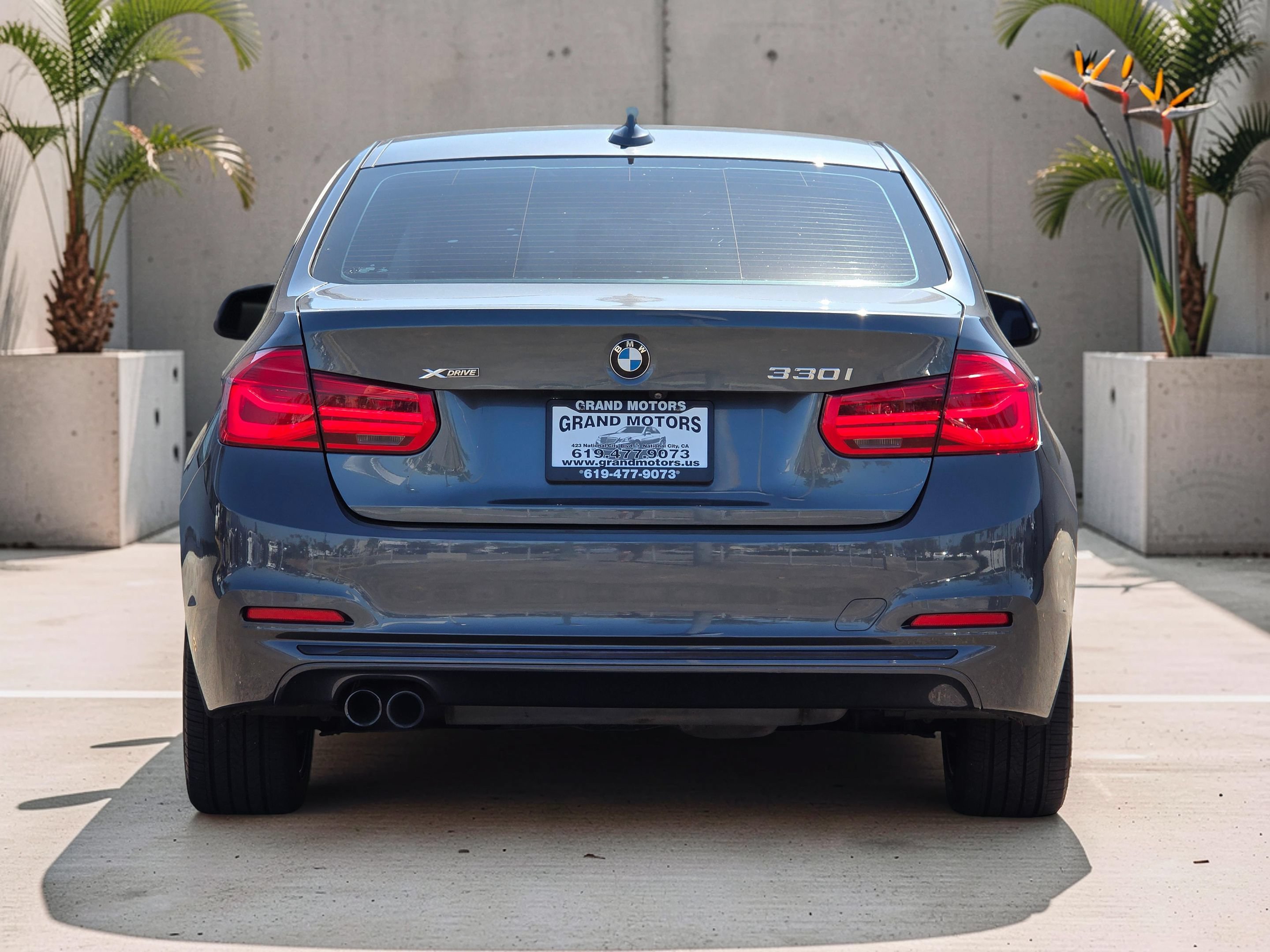 Used 2018 BMW 330i xDrive Sedan AWD/4WD image 6