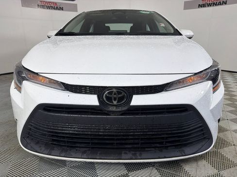Used 2023 Toyota Corolla LE FWD image 8