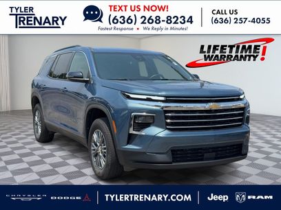 Used 2025 Chevrolet Traverse LT