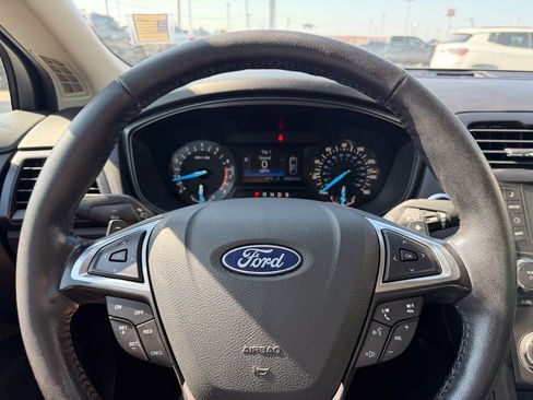 Used 2018 Ford Fusion SE w/ Equipment Group 201A FWD image 22