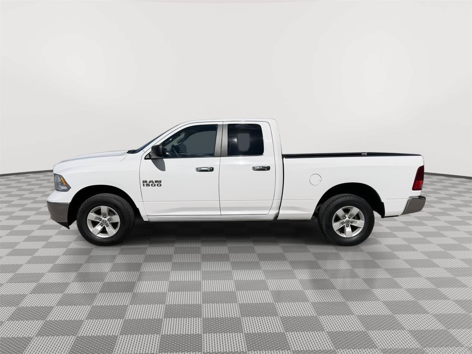 Used 2016 RAM 1500 Classic SLT AWD/4WD image 7
