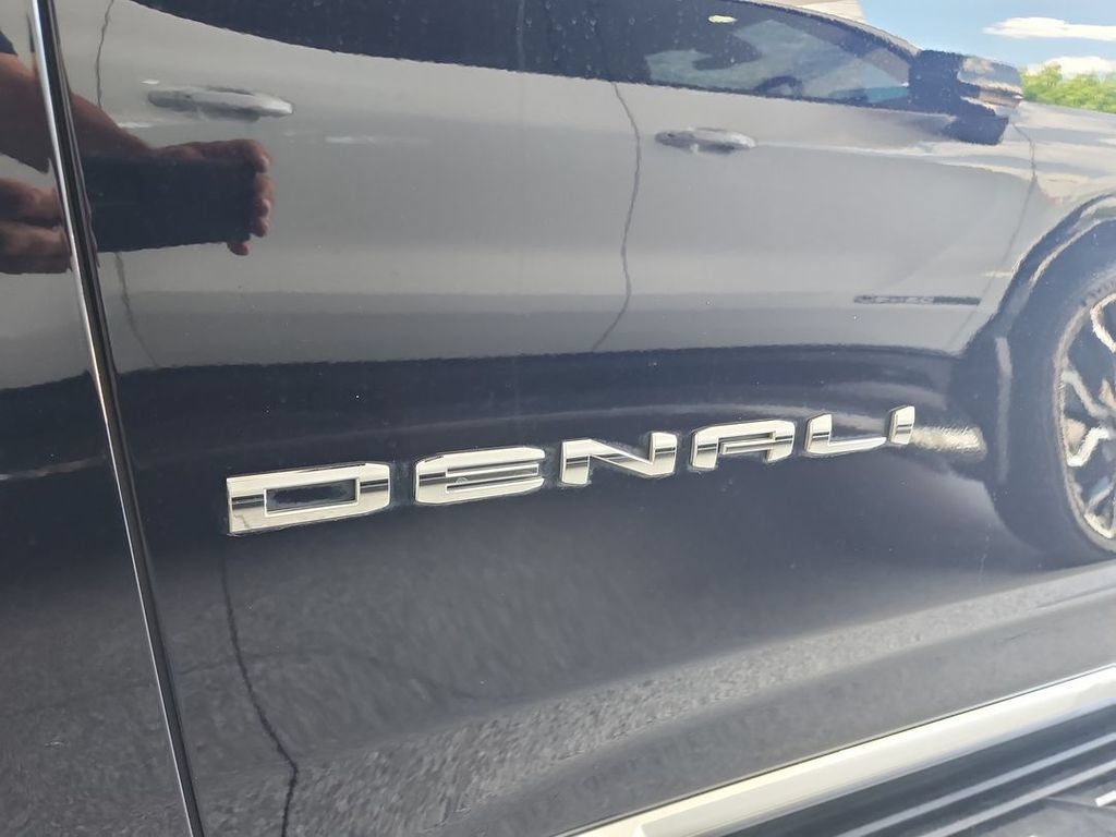 Certified 2024 GMC Yukon Denali AWD/4WD image 32