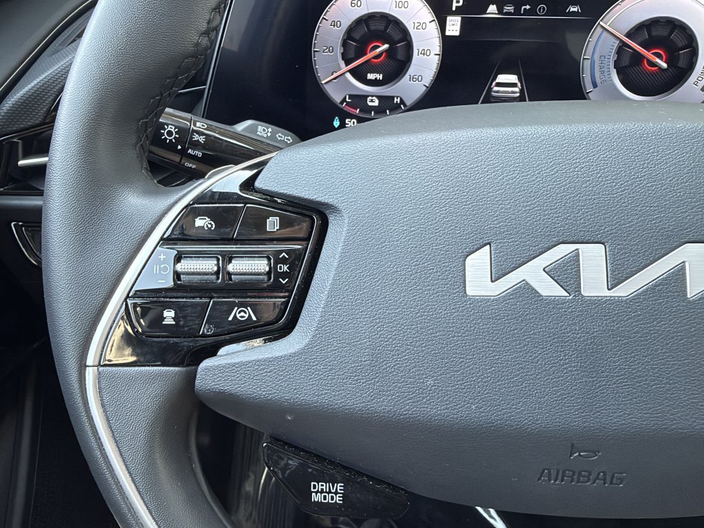 Used 2025 Kia Niro Wind FWD image 28