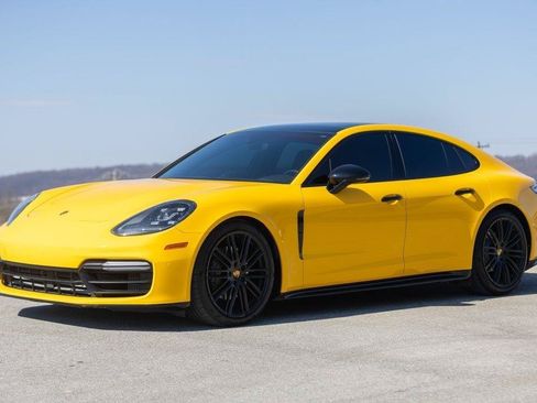 Used 2018 Porsche Panamera 4S AWD/4WD image 1