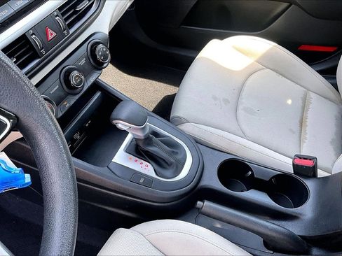 Used 2023 Kia Forte LXS w/ LXS Technology Package FWD image 20