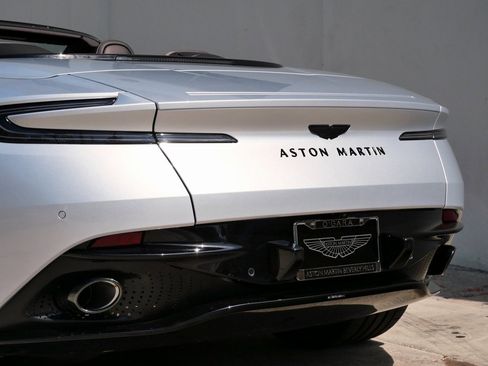 New 2025 Aston Martin DB12 Convertible image 8