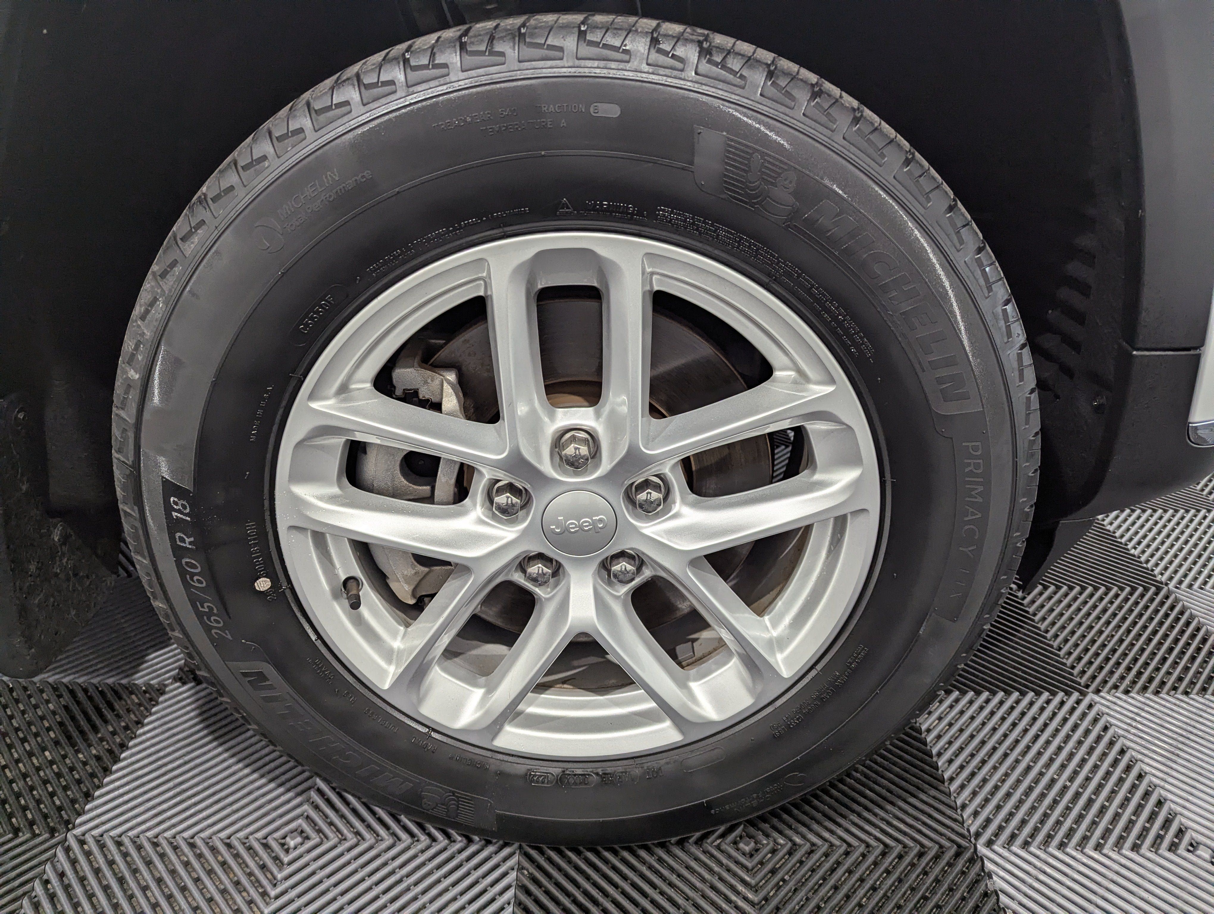 Used 2022 Jeep Grand Cherokee L Laredo w/ Luxury Tech Group I AWD/4WD image 6