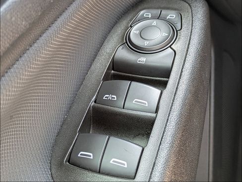 Certified 2023 Chevrolet Equinox RS FWD image 26