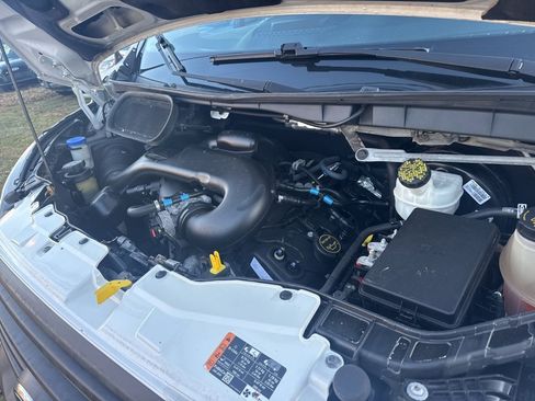 Used 2017 Ford Transit 150 XL image 37