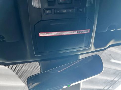 Used 2022 Toyota Highlander XSE FWD image 20