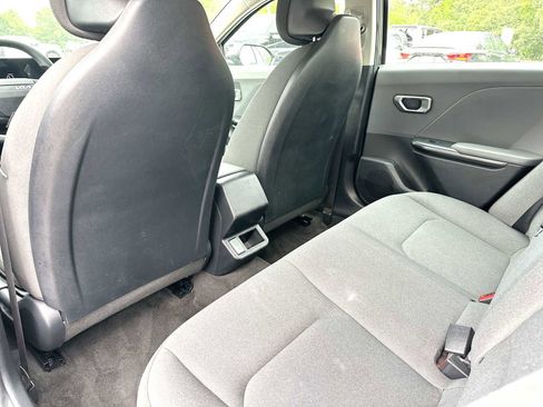 Used 2025 Kia K4 FWD image 24