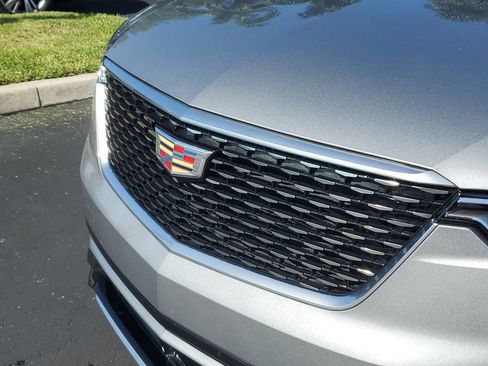 Certified 2024 Cadillac XT6 Premium Luxury w/ Technology Package FWD image 9
