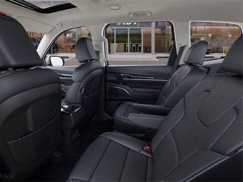 Used 2025 Kia Telluride S FWD image 18