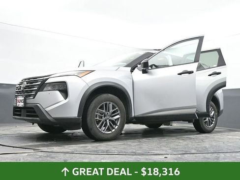 Used 2024 Nissan Rogue S image 69