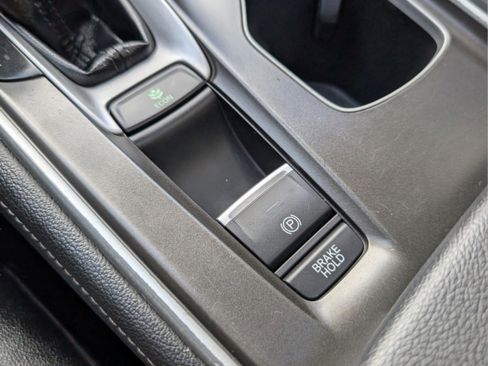 Used 2019 Honda Accord EX-L image 39