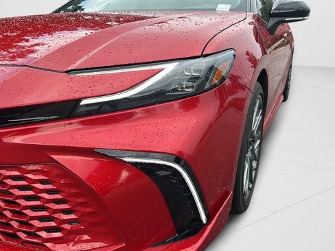 Used 2025 Toyota Camry XSE FWD image 31
