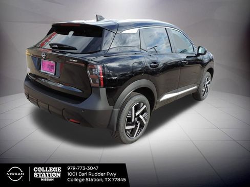 New 2026 Nissan Kicks SV image 4