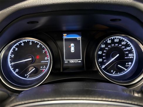 Used 2020 Toyota Camry LE image 19