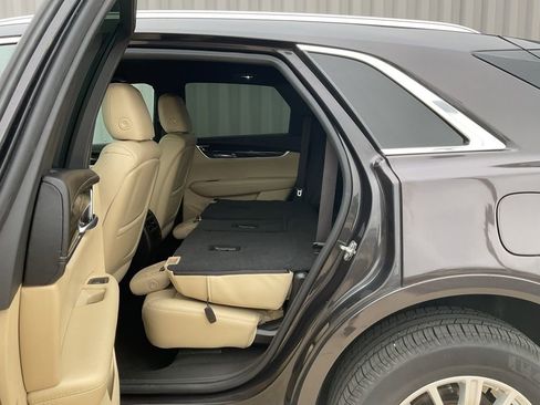 Used 2017 Cadillac XT5 FWD w/ LPO, Wheel Lock Package image 15